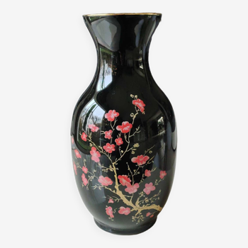 Vase japonais en cristal. motifs fleurs de cerisiers/branchages. haut 32 cm