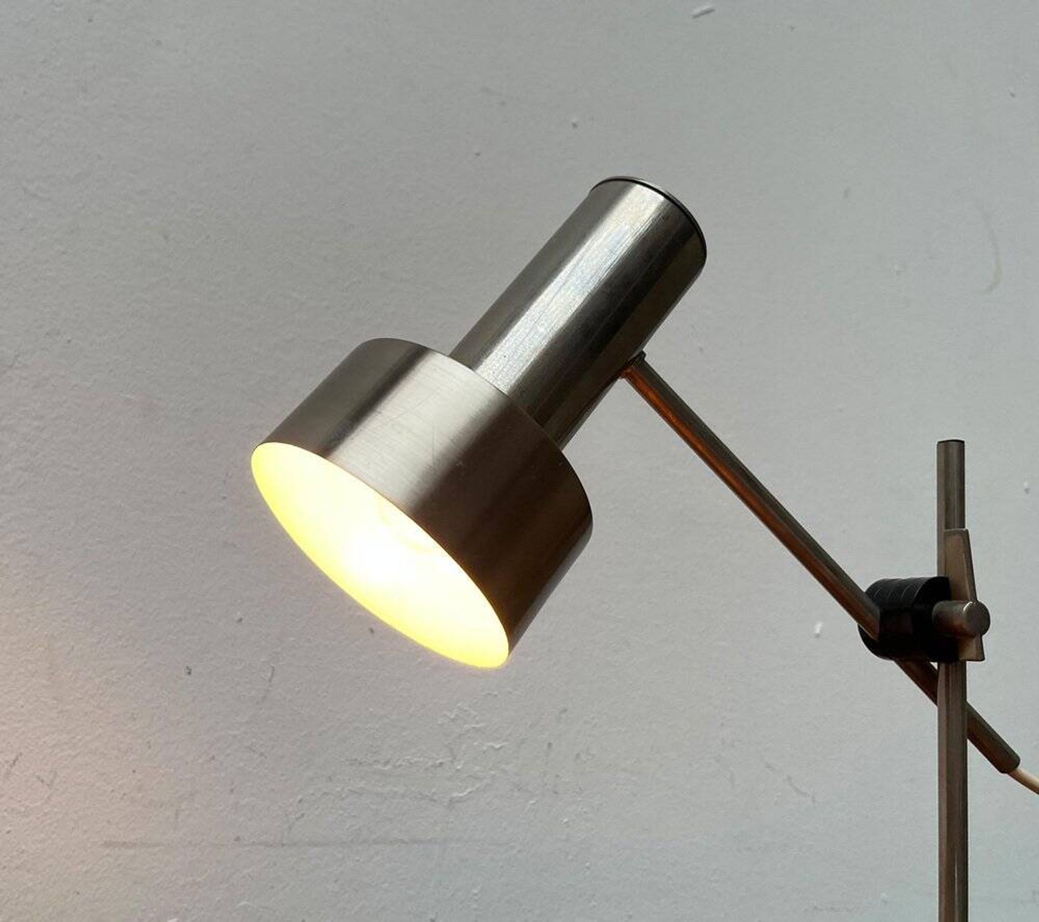 Lampe de table minimaliste milieu du siècle, années 1960