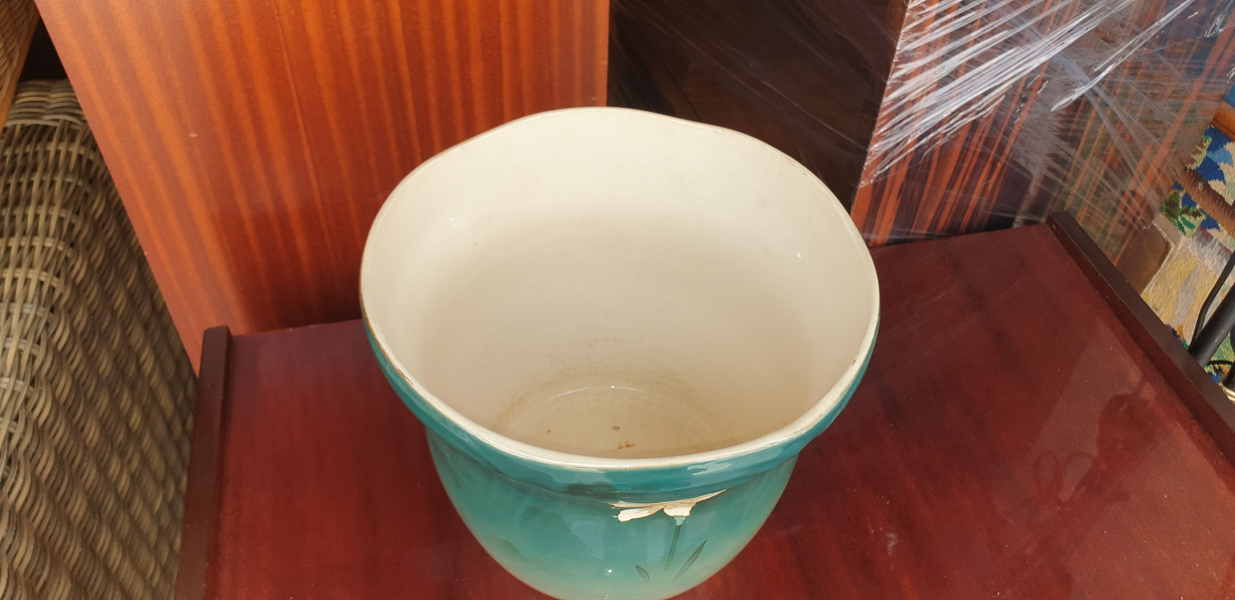 Cache pot old earthenware Fives Lille