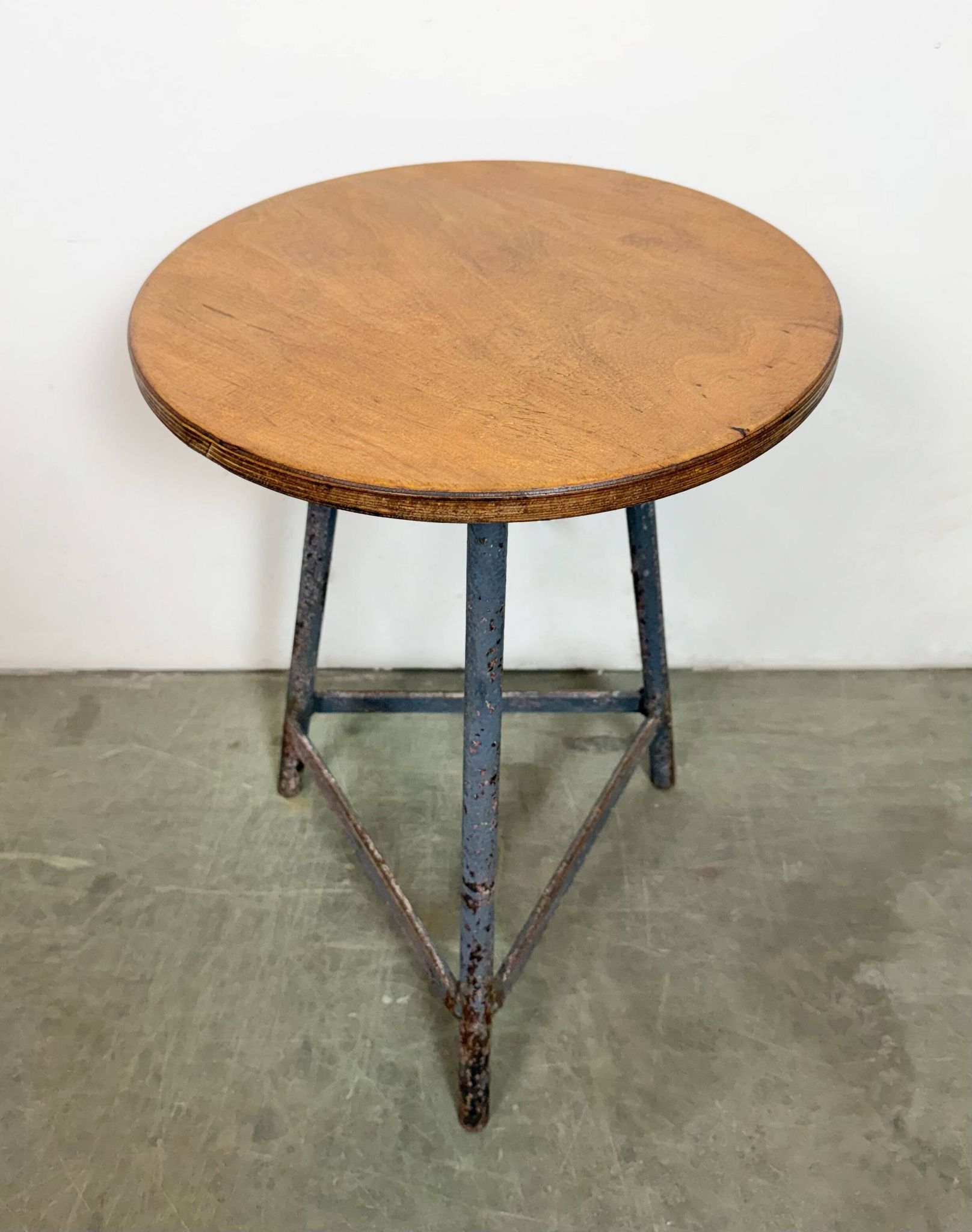Tabouret d'atelier industriel gris, années 1960