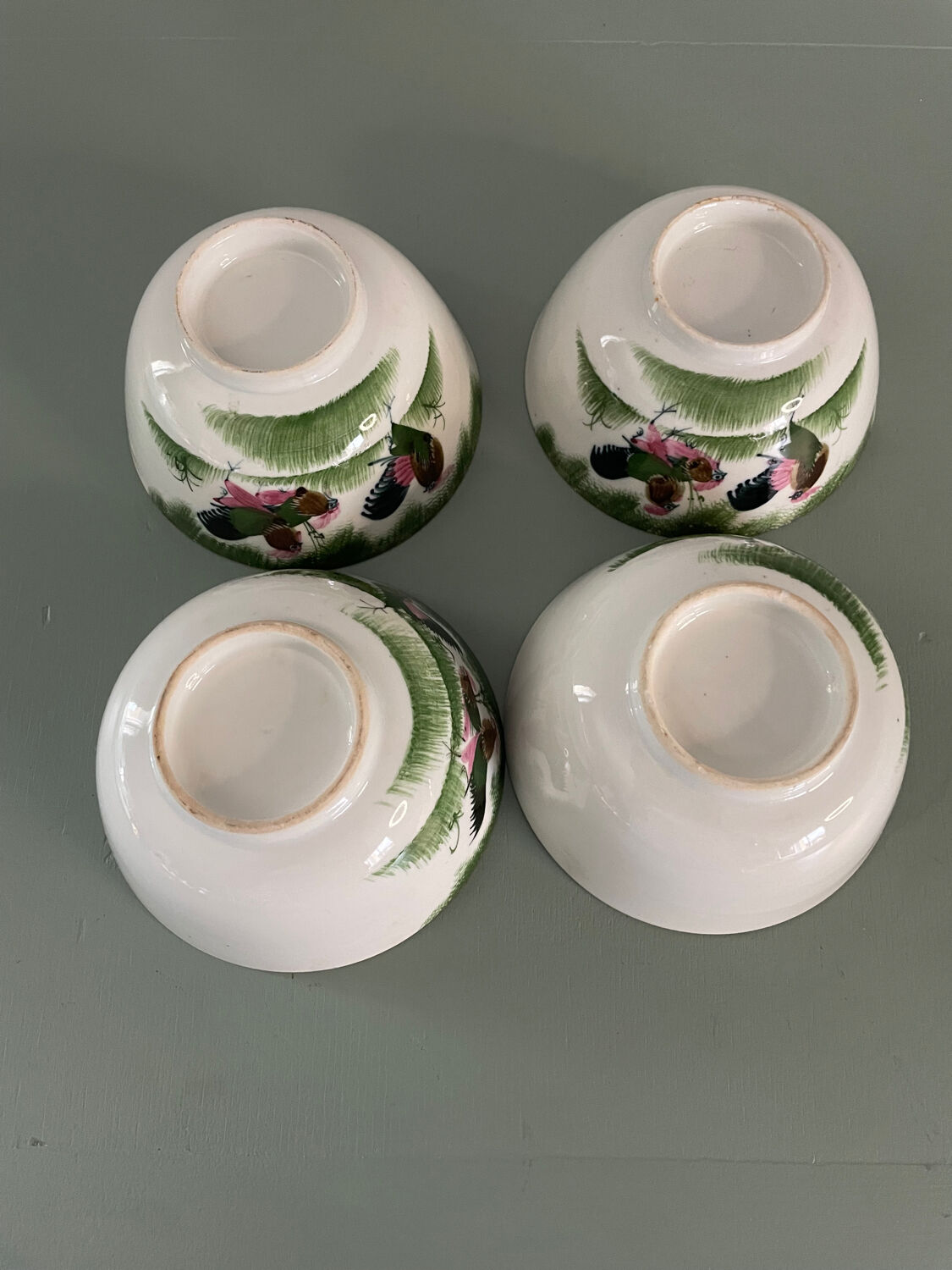 Set of 4 Chinese porcelain bowls, rooster patterns.