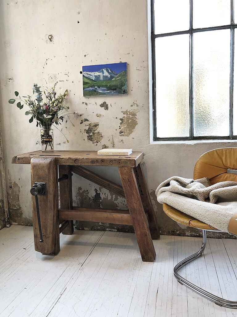 Painting mountain landscape