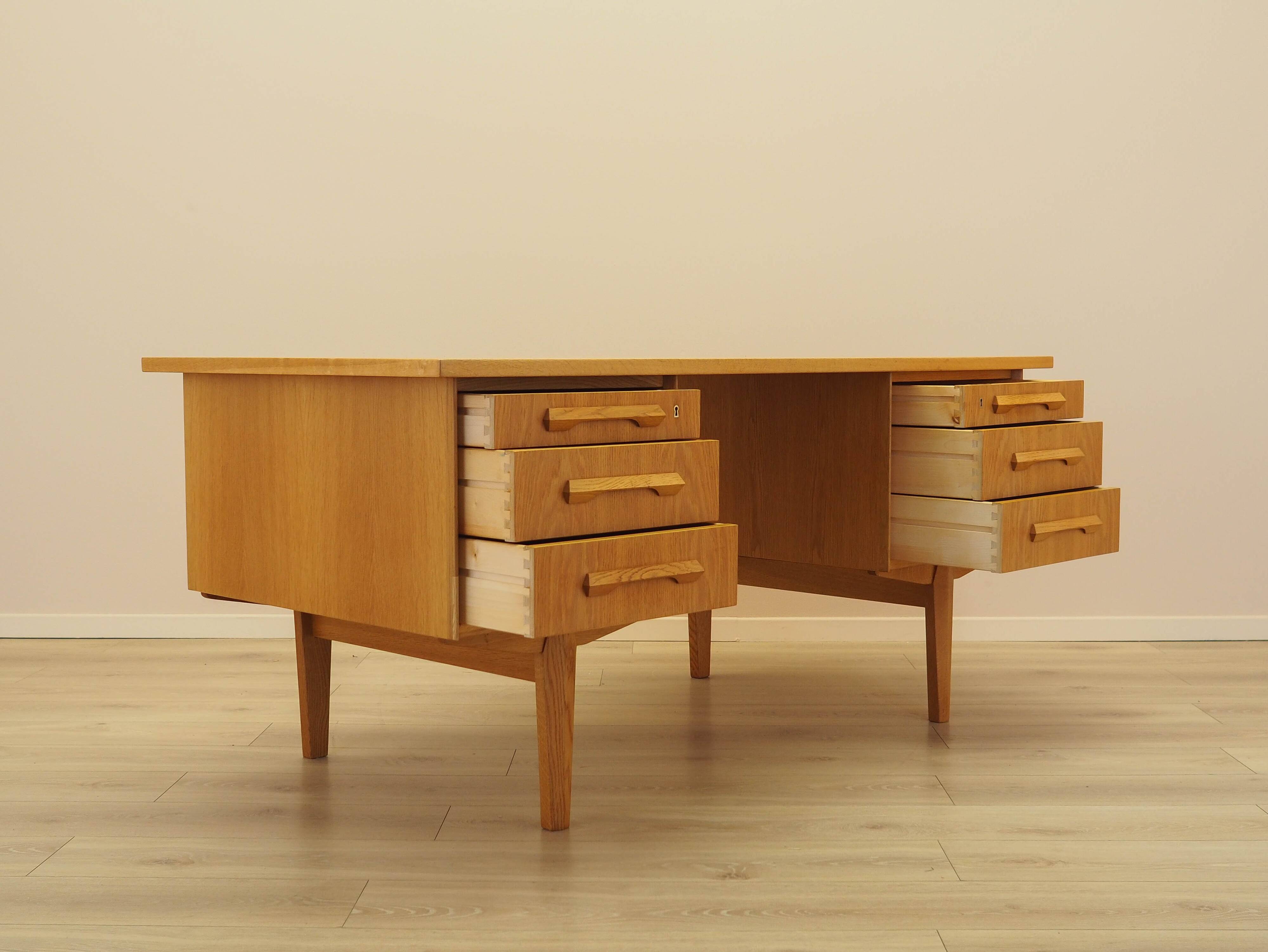 Oak desk, Danish design, 1960s, designer: Henning Kjærnulf