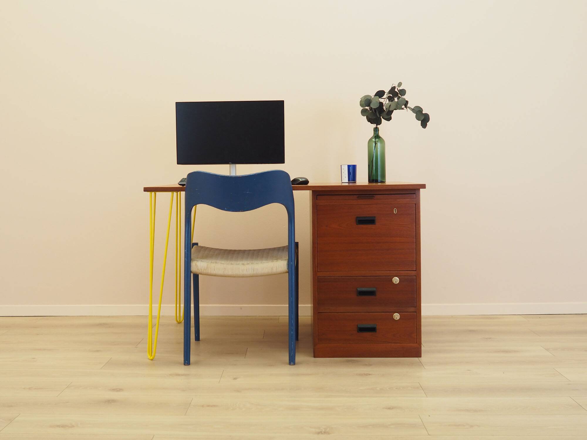 Teak desk, Danish design, 1970s, manufactured by Bornholm Møbelfabrik