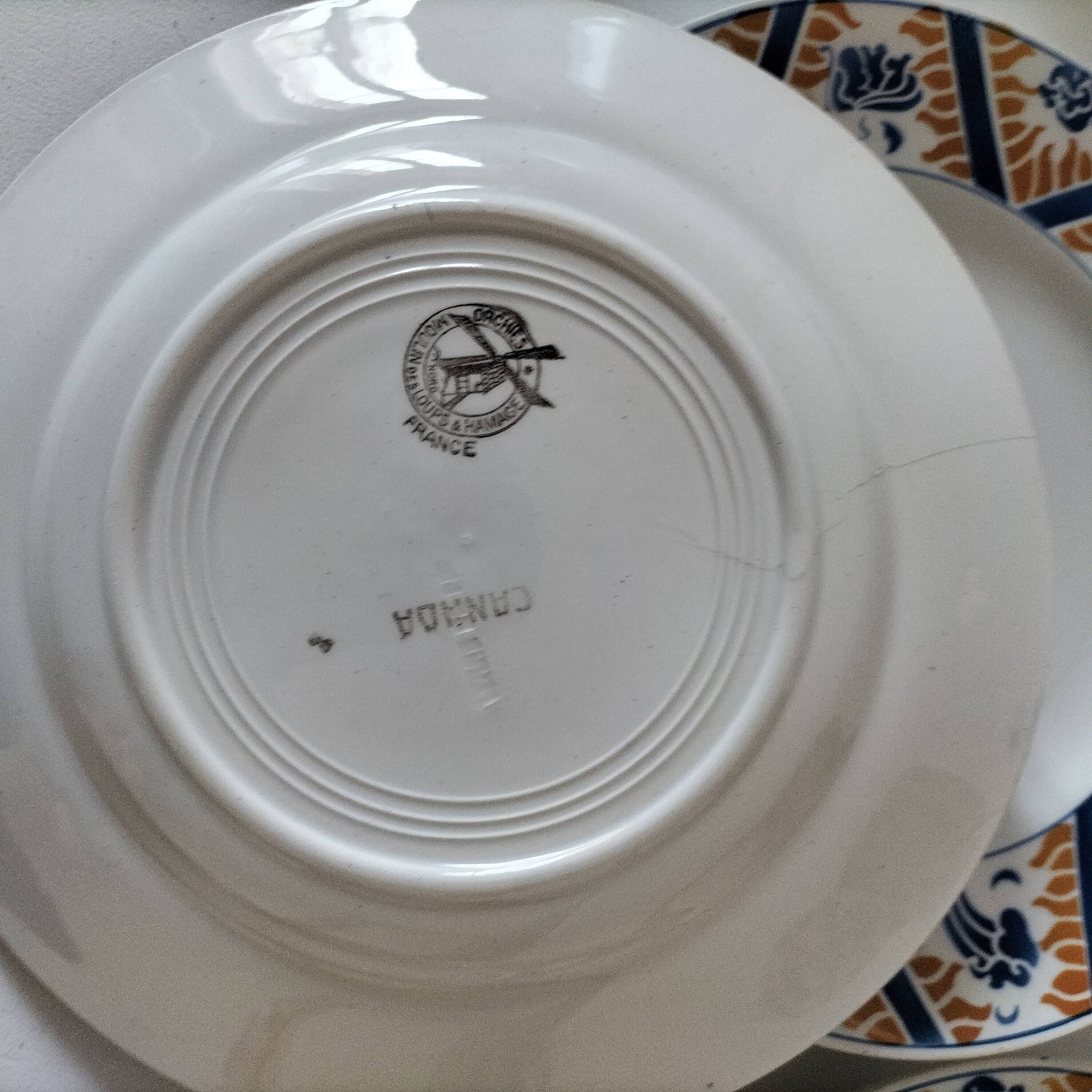 Moulin des Loups model Canada plates