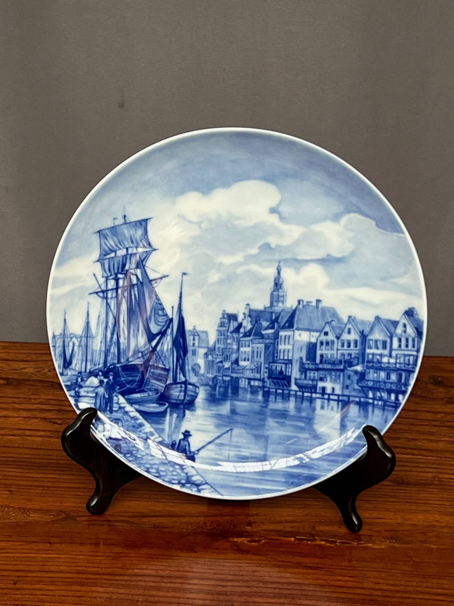 Collection plate Fürstenberg – Emden. Hand-painted cobalt.