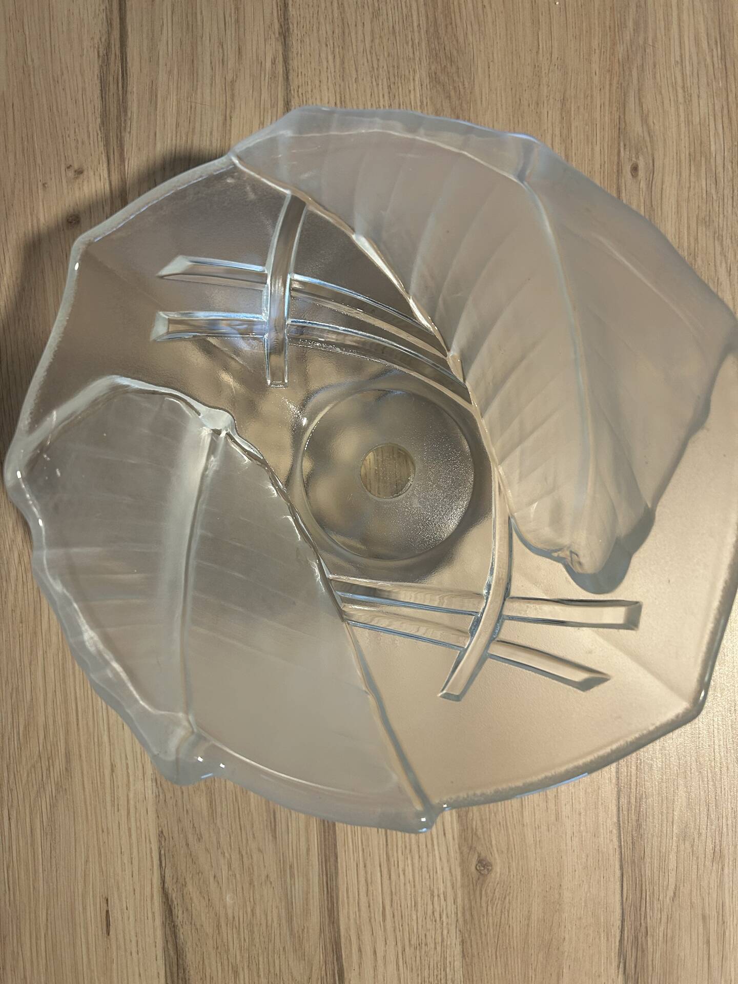 Pedestal bowl
