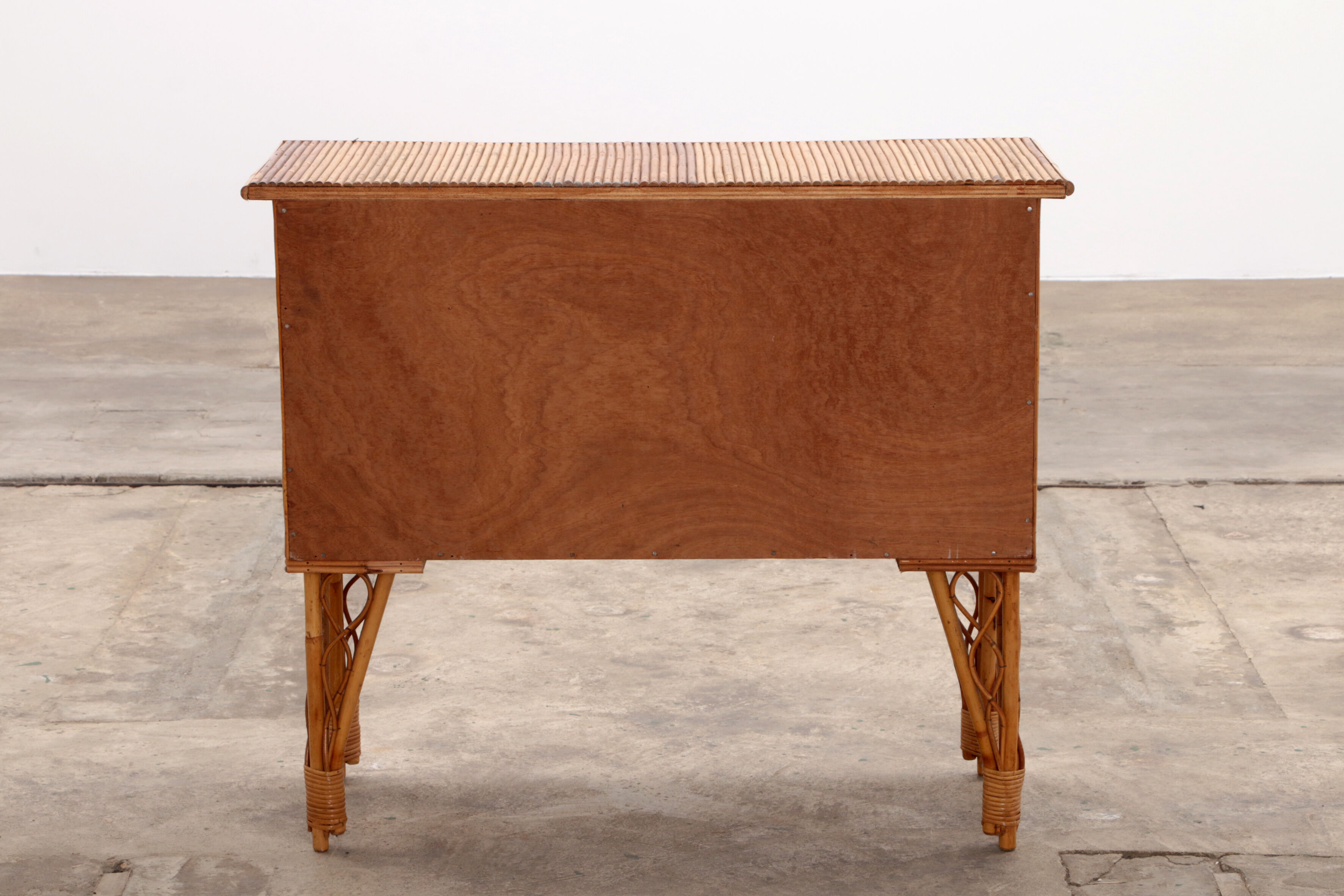 Bar ou vitrine vintage en bambou français des années 1960.