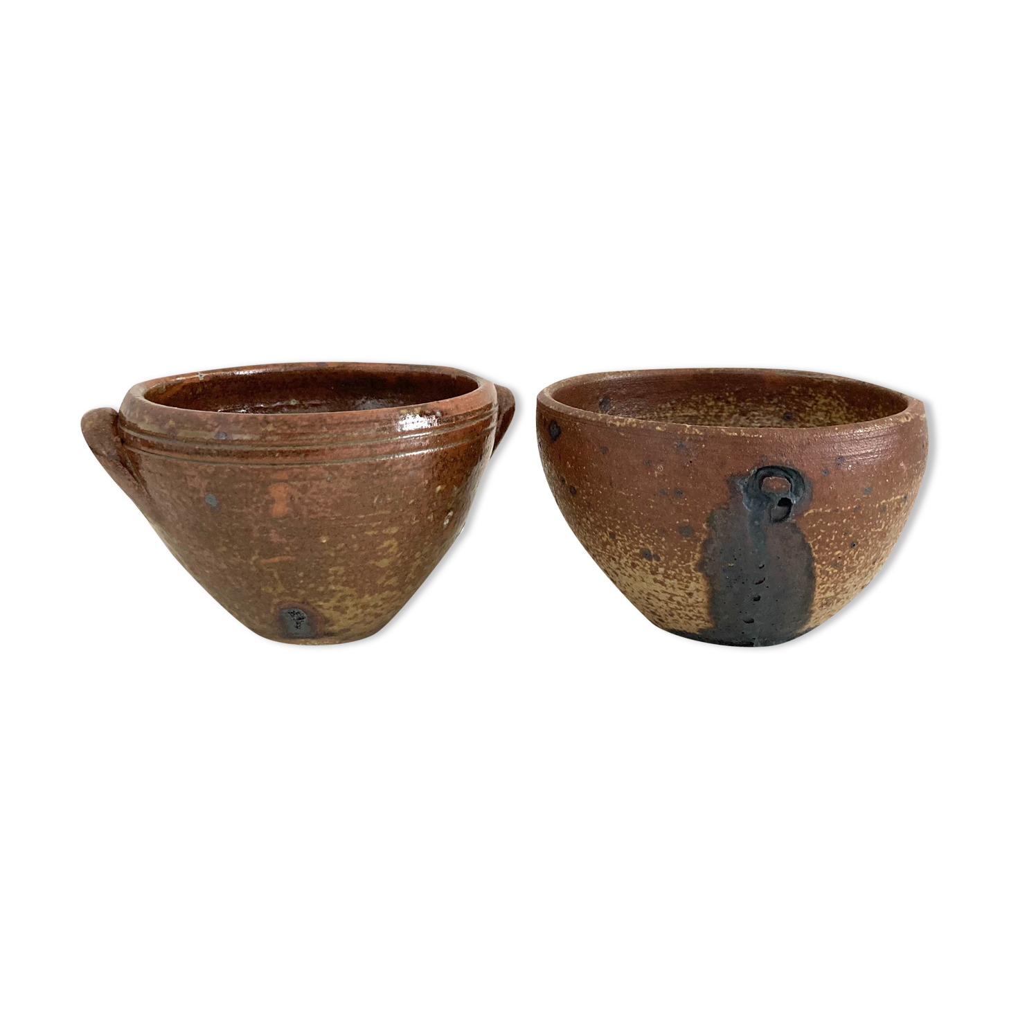 Duo of large stoneware bowls