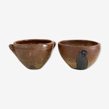 Duo of large stoneware bowls