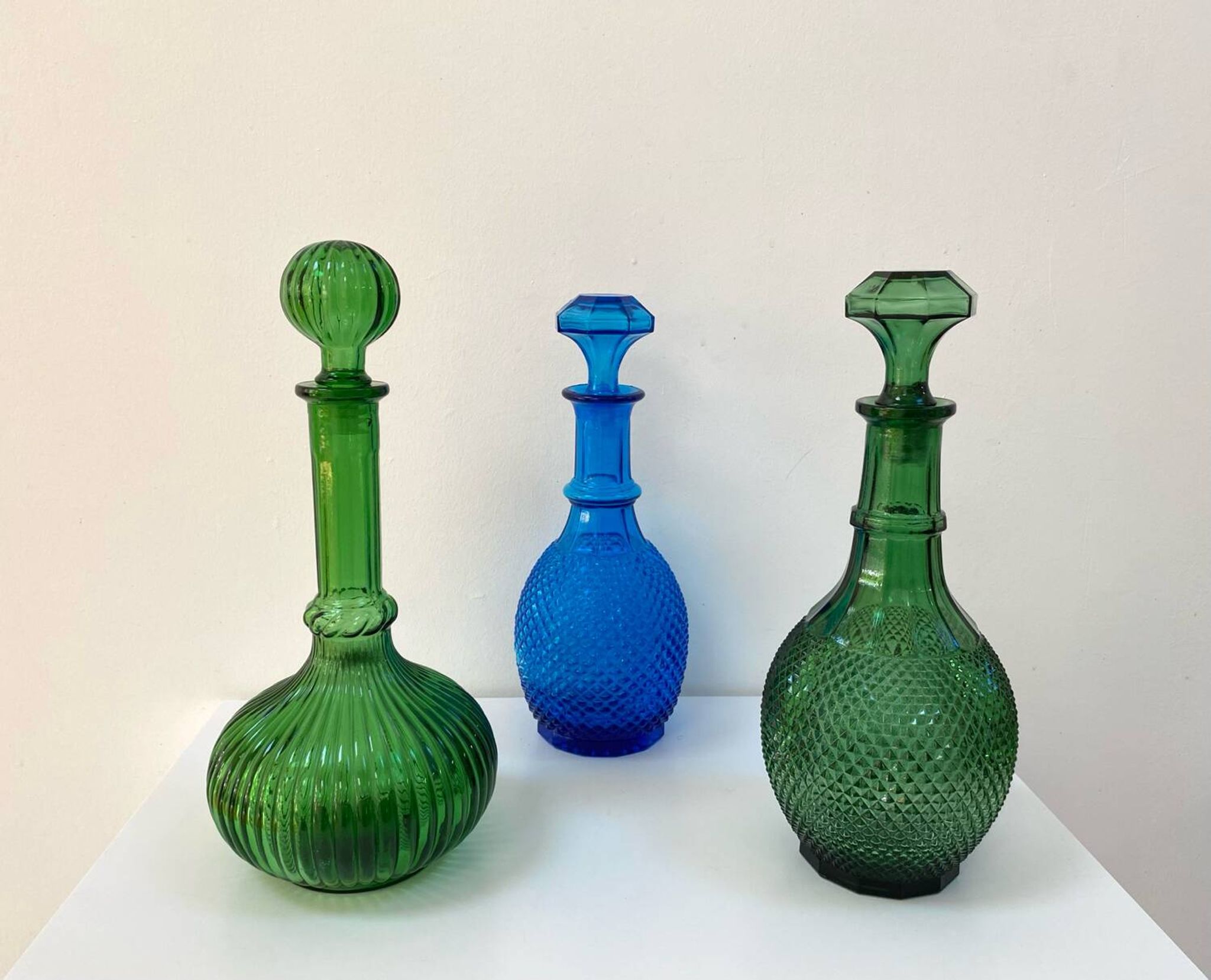 Italian carafe Empoli from the 1960s - Glass with diamond points.