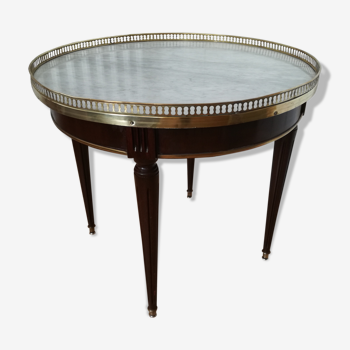 Louis XVI-style hot water table