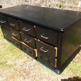 Black trade counter
