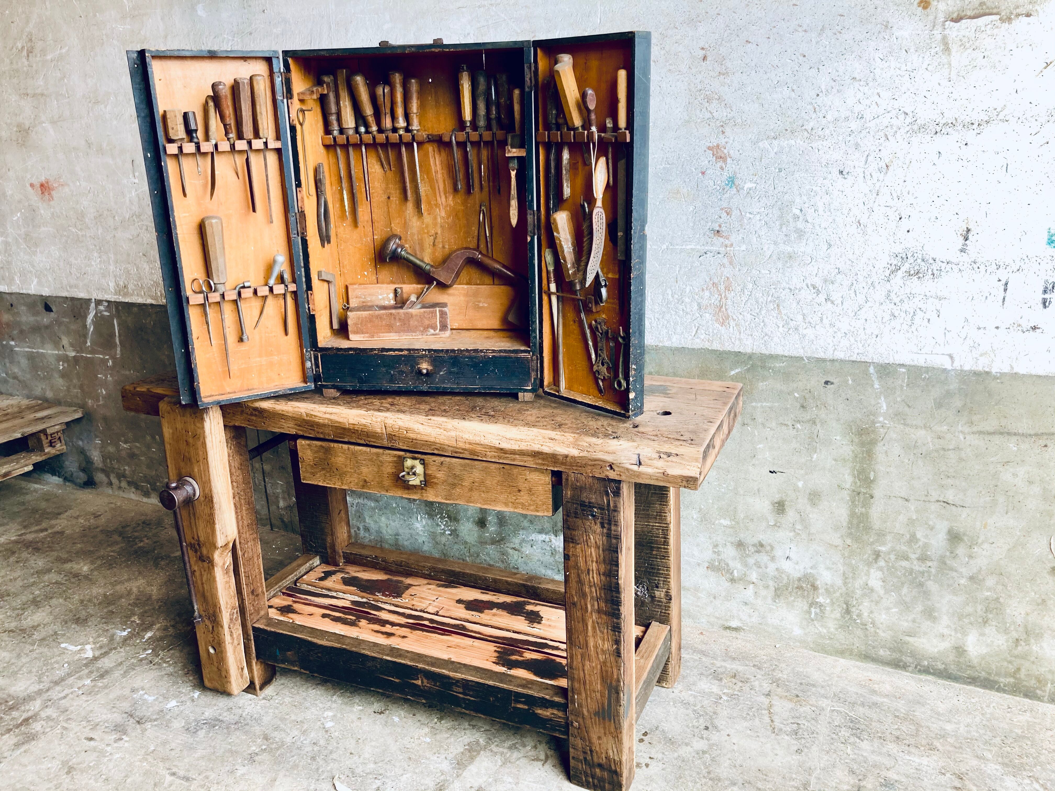 Etabli compact chêne