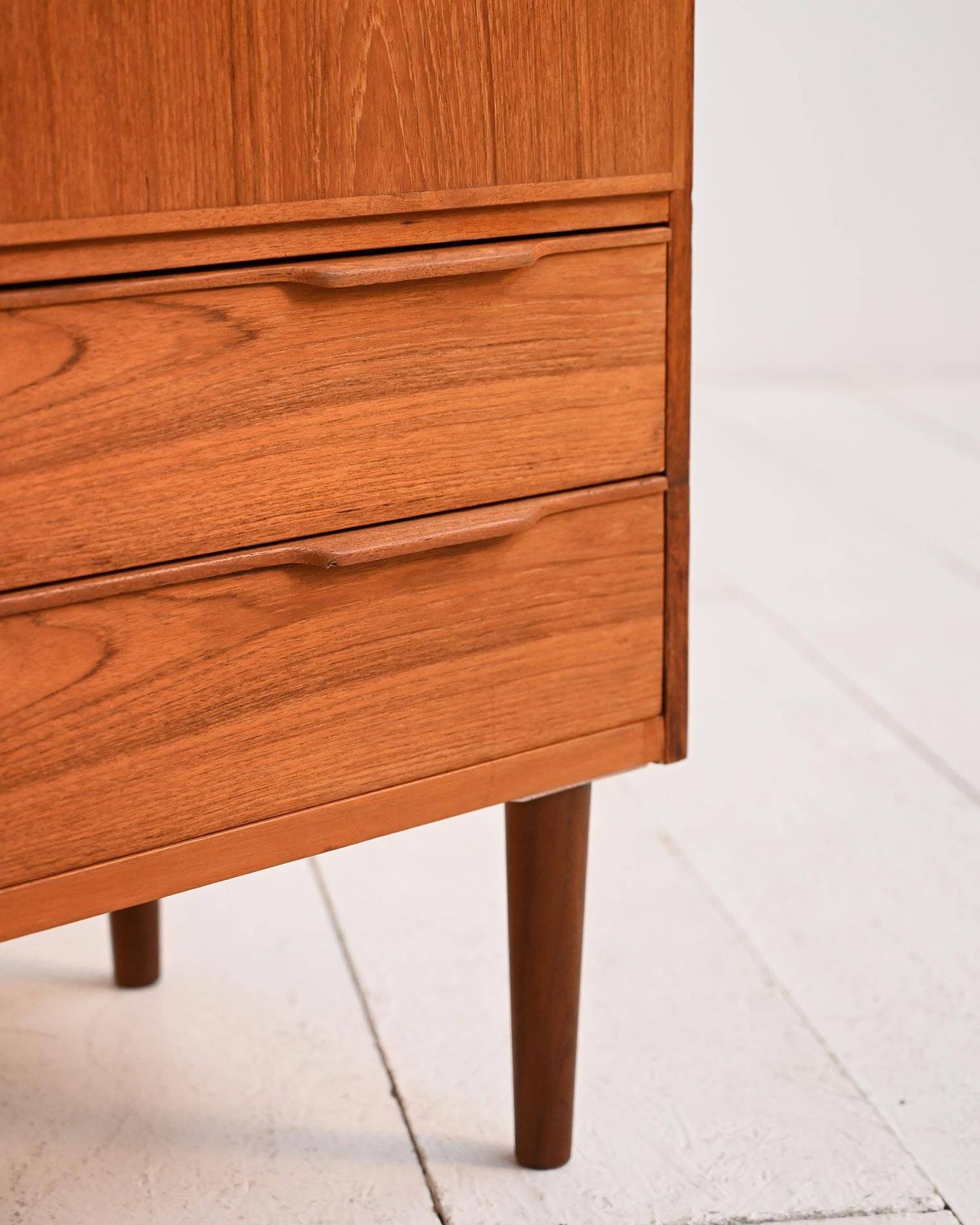 Scandinavian teak cabinet from the 1950s/60s
