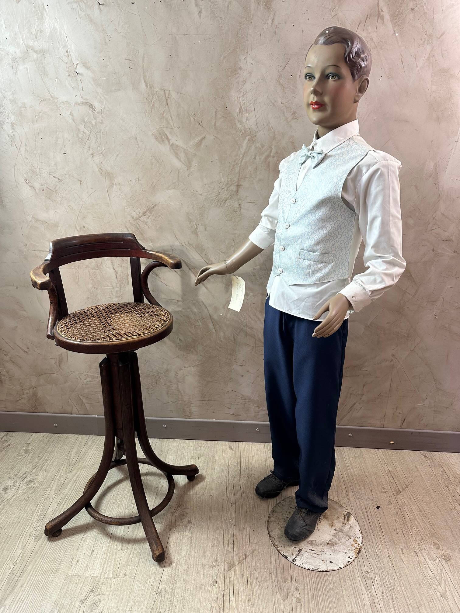 Tabouret de coiffeur pour enfant