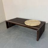 Table basse à lattes en bois et métal de style moderniste du milieu du siècle