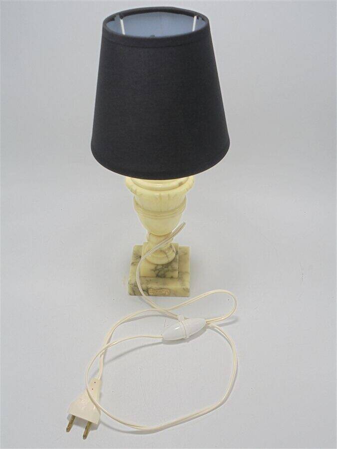 Lampe en albâtre
