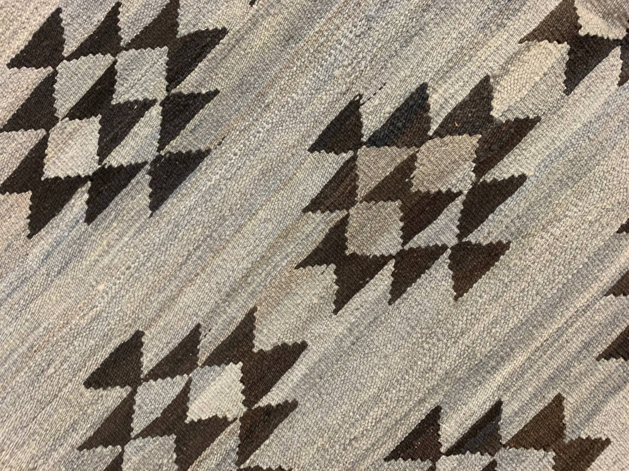 Geometric Subtle Wool Kilim Rug, Handwoven Cream & Brown Floor Covering