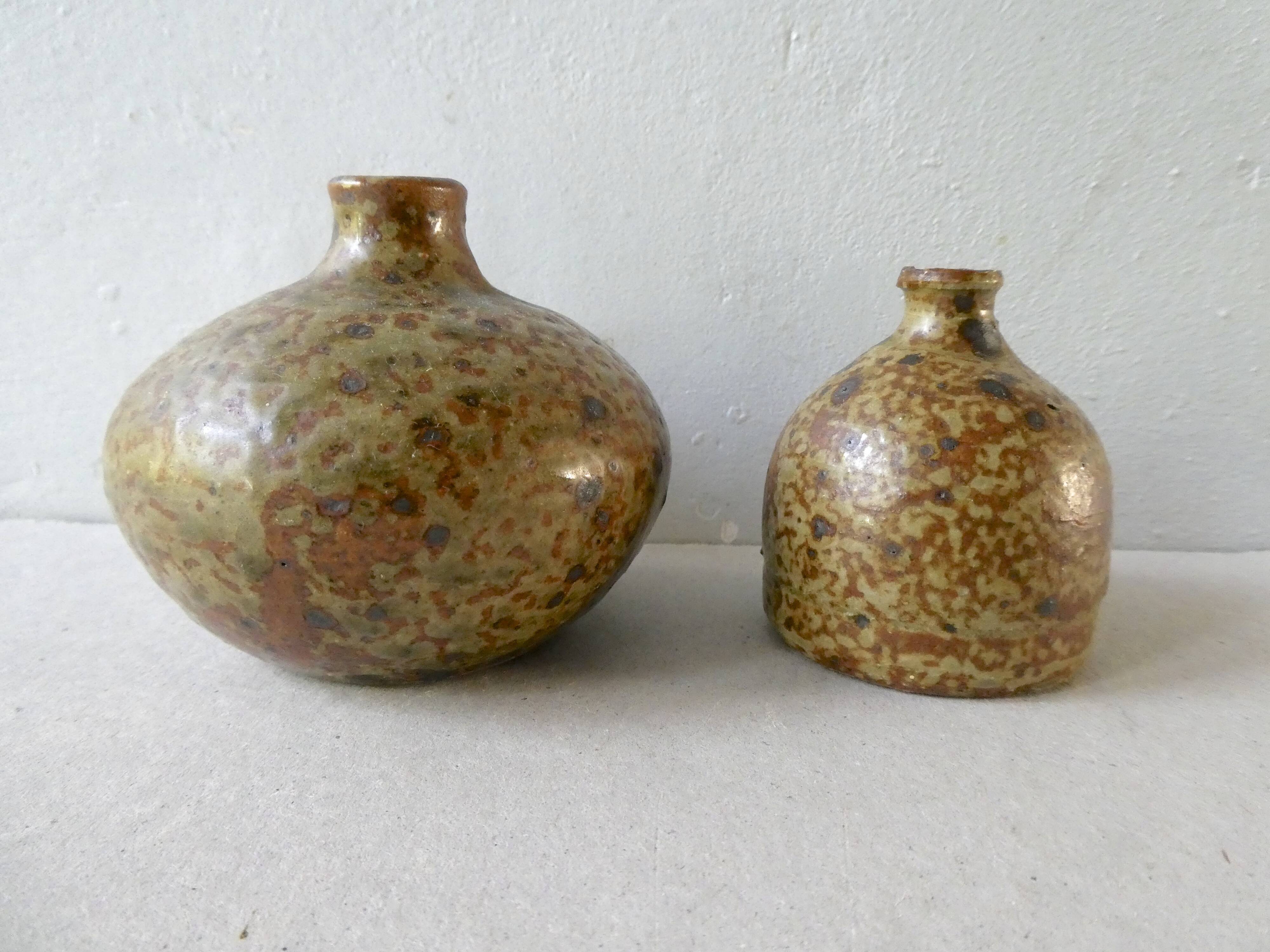 Paire de vases soliflores en grès pyrité, années 70