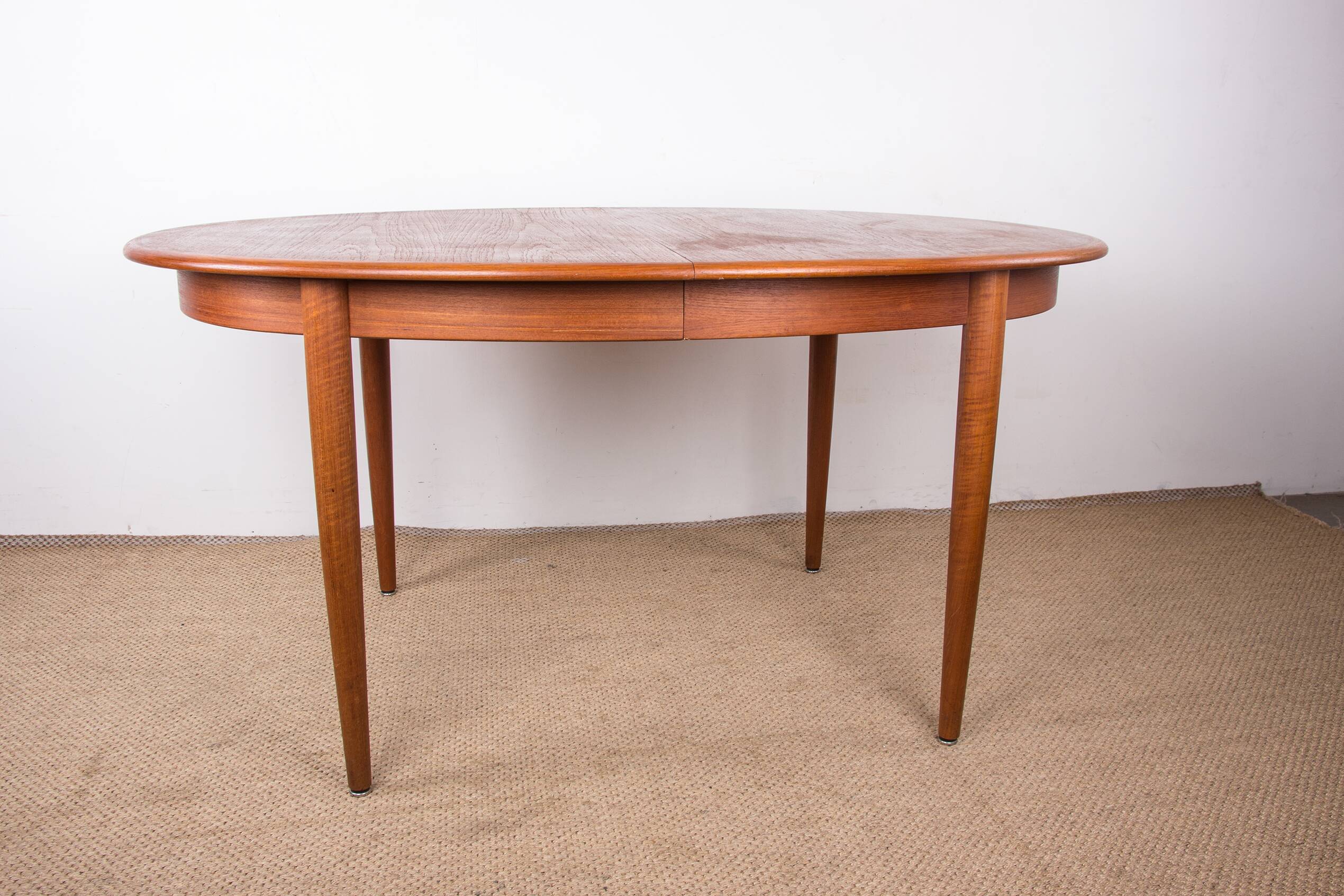 Danish oval teak dining table by Gudme Mobelfabrik 1960.