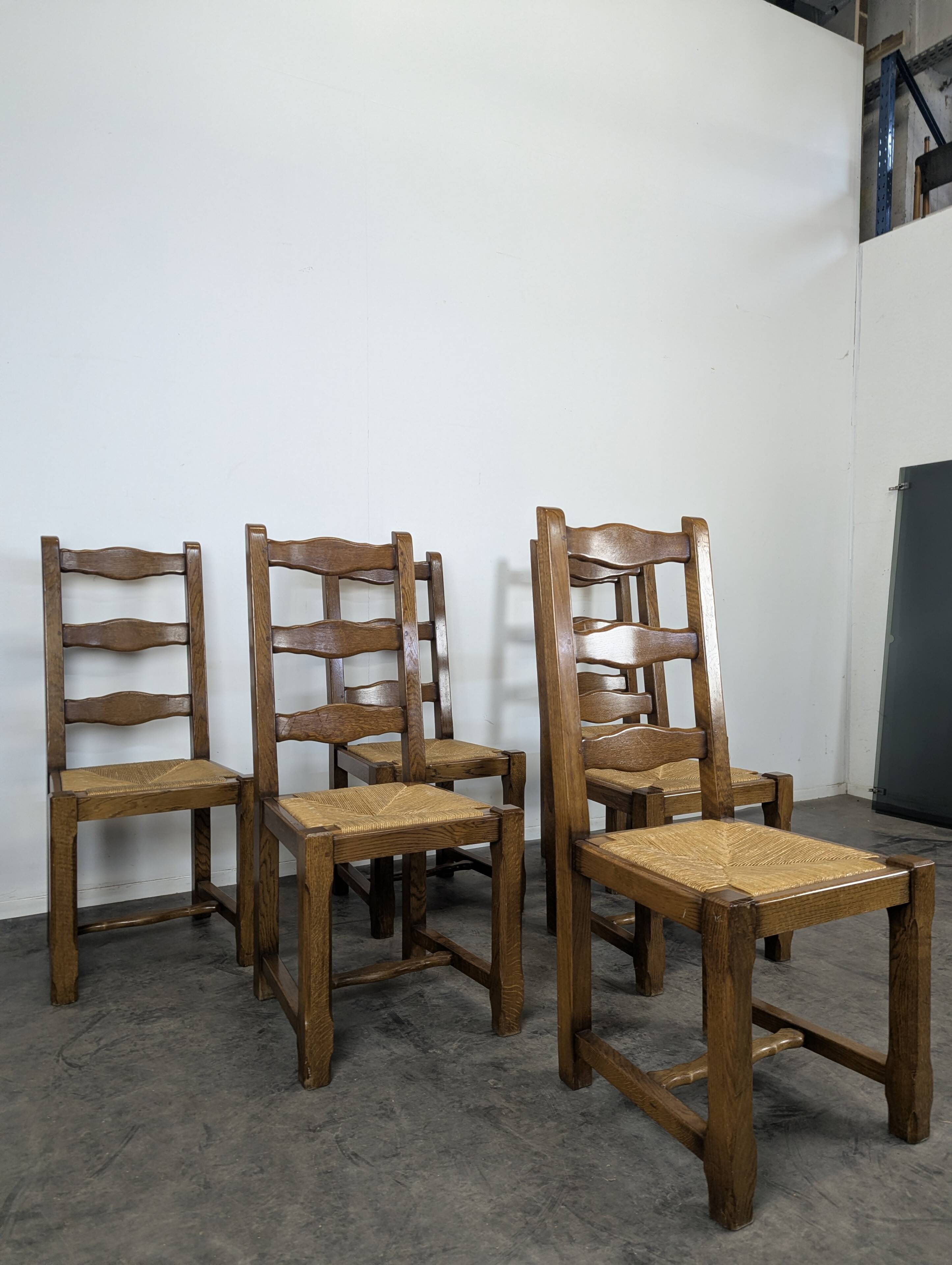 Set of 6 rustic oak straw chairs