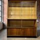 Vitrine vintage en bois XL haute / armoire murale / meuble