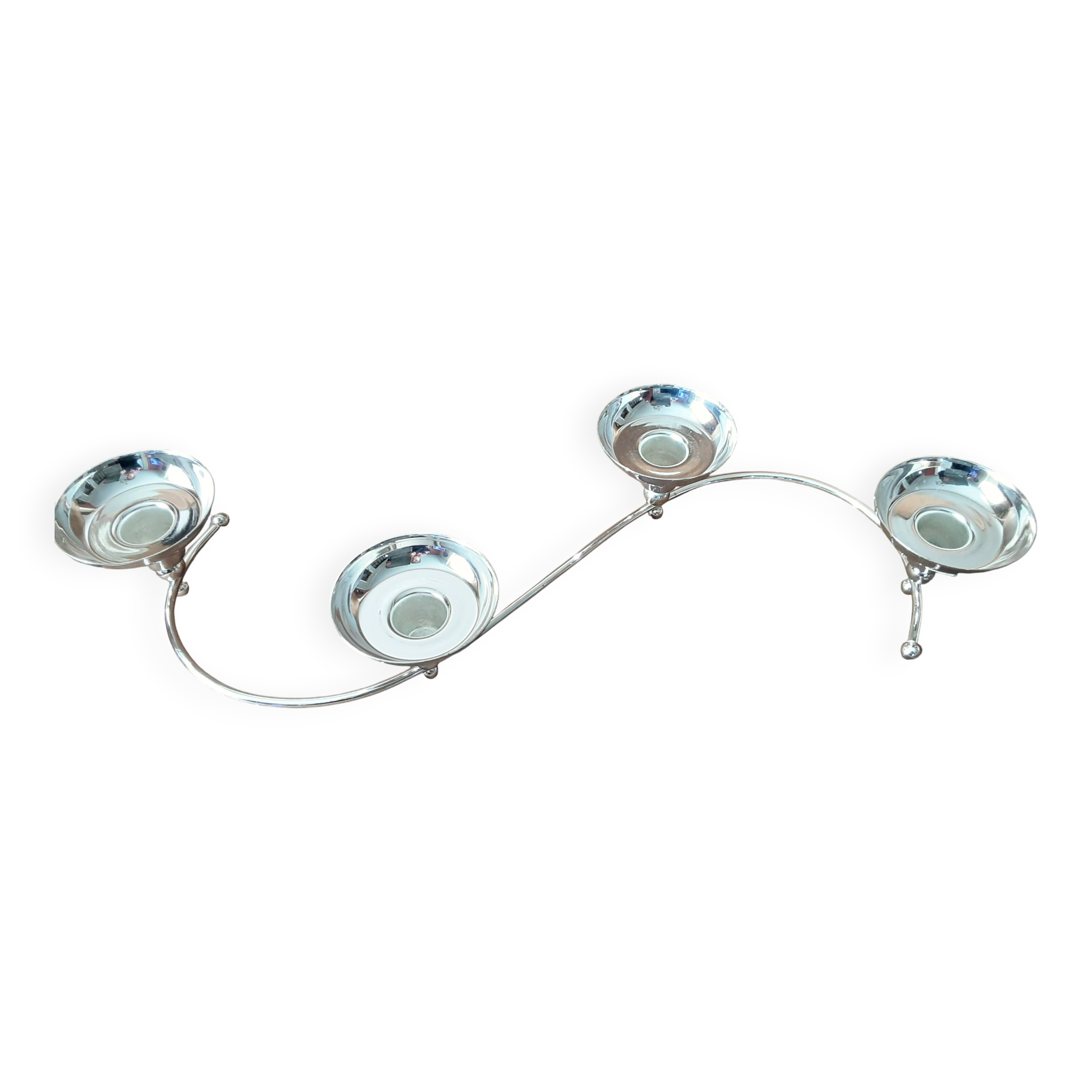 New metal candle holder