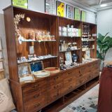 Vintage library