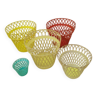 Set of 5 vintage plastic planters, 1950s