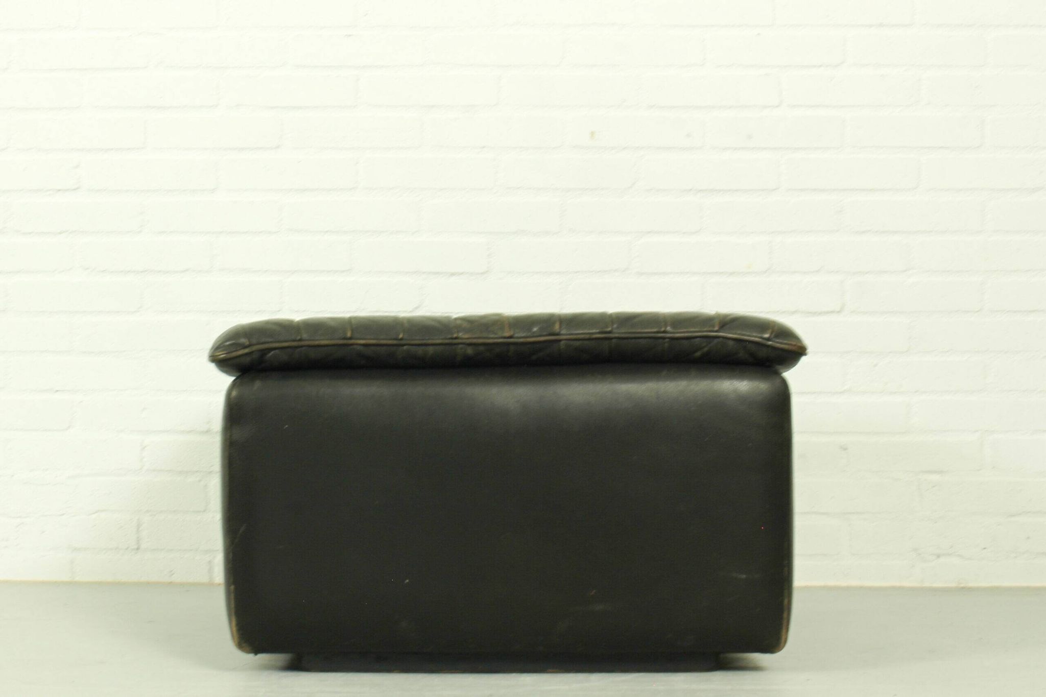 Salon modulaire De Sede DS-11 – cuir noir, design suisse des années 1970