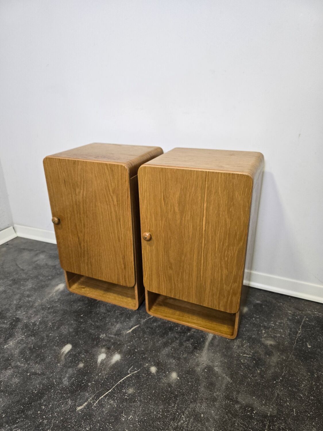 1980s wall cabinet