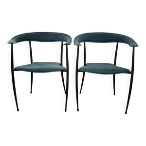 Paire chaises vintage en suedine et piètement métallique chez Arper