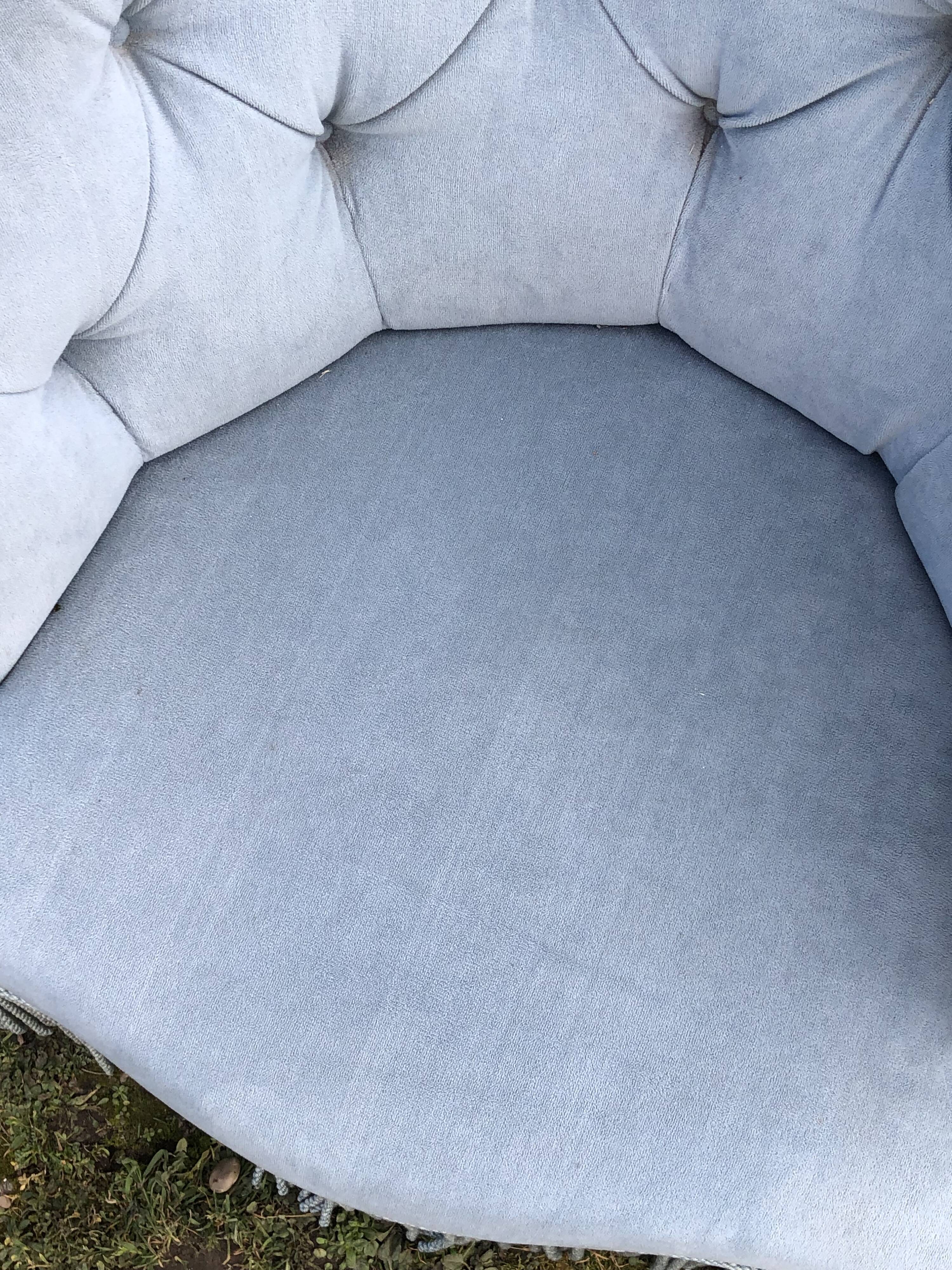 Living room old sofa and 2 armchairs model honeycomb toad