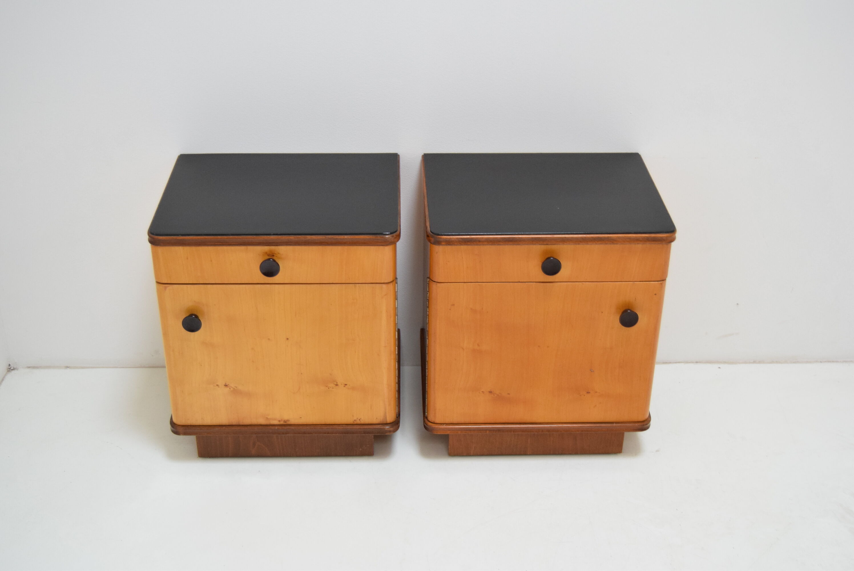 Pair of mid-century czechoslovakian  bedside tables,1960‘s.