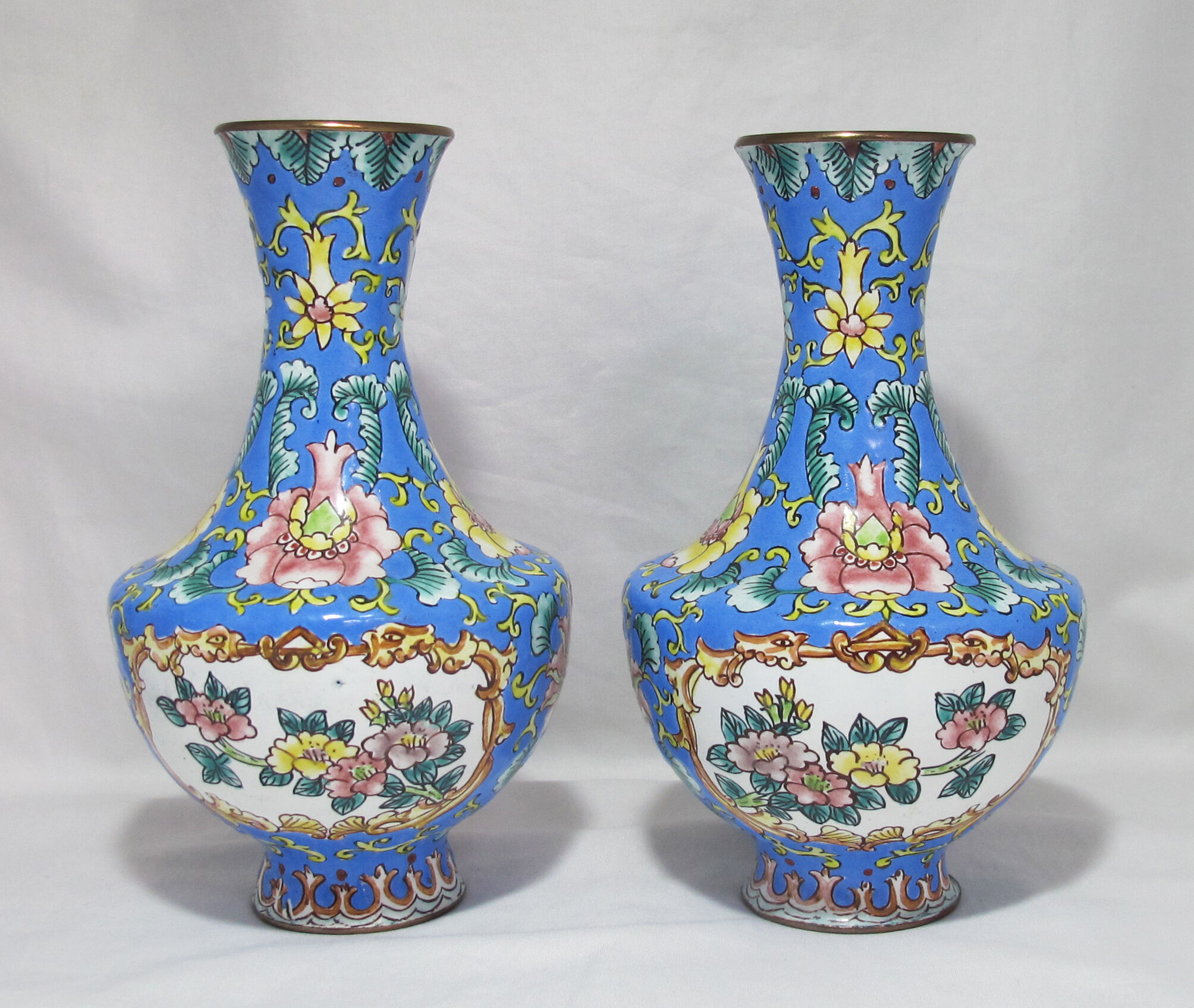 Pair of Chinese vases in enamelled bronze