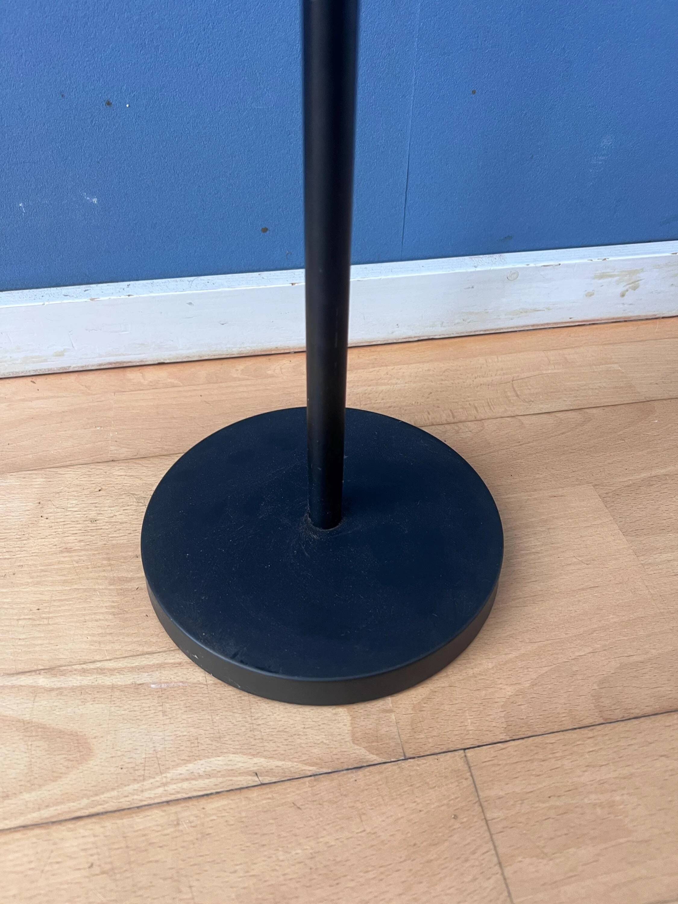 Vintage black metal floor lamp Anvia
