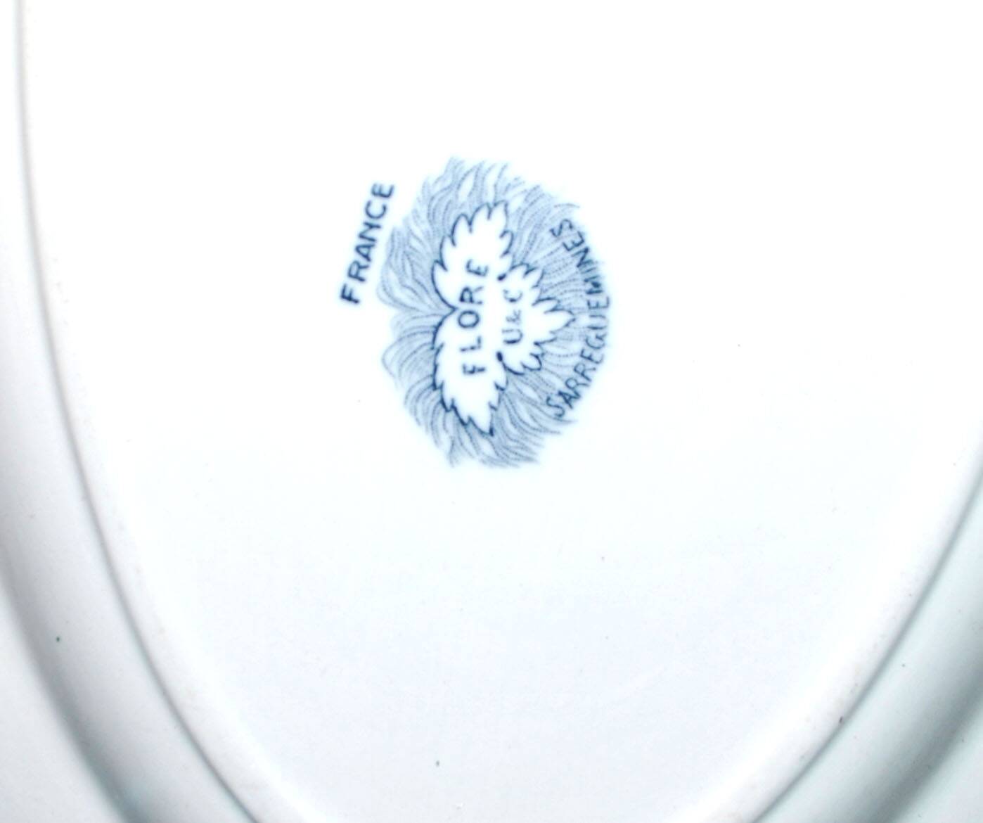 SARREGUEMINES FLORE Large Oval Platter with blue flower decoration U&C 36cm