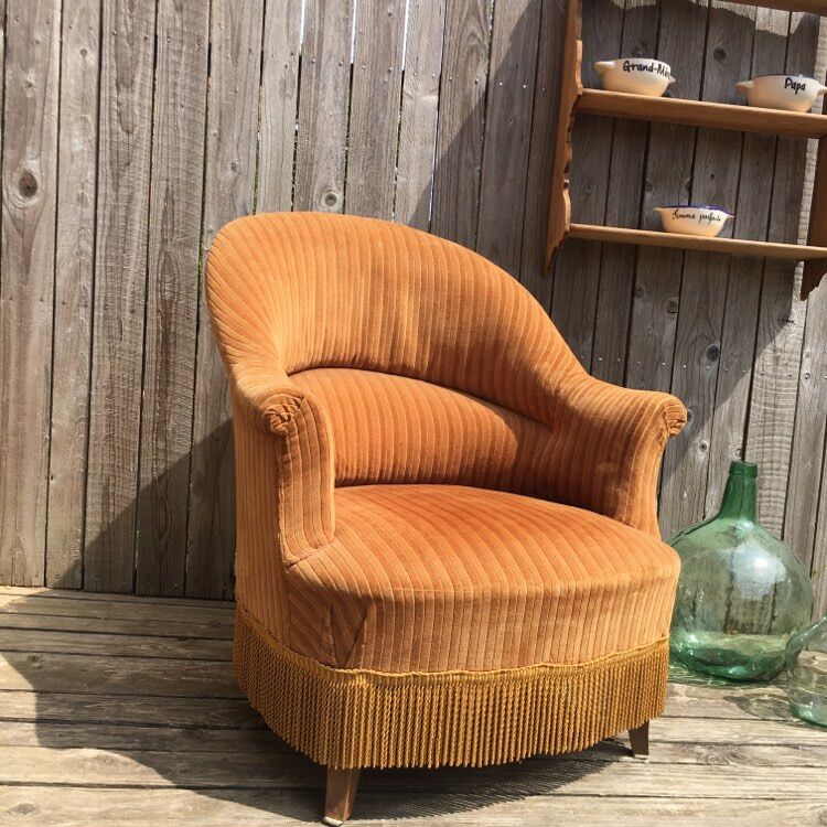 Vintage toad armchair