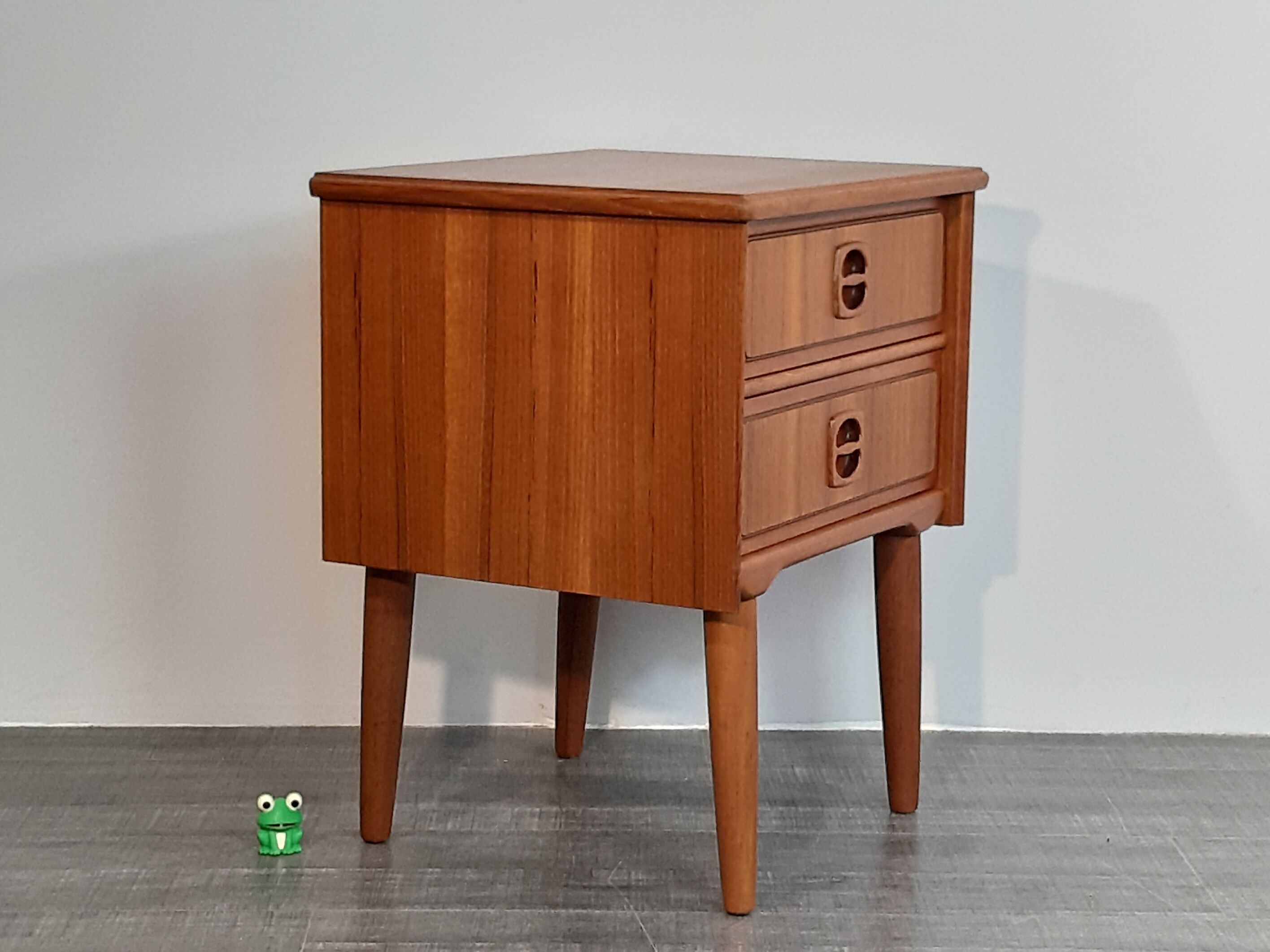 Danish beside tables in teck 2 drawers, scandinavian 1960
