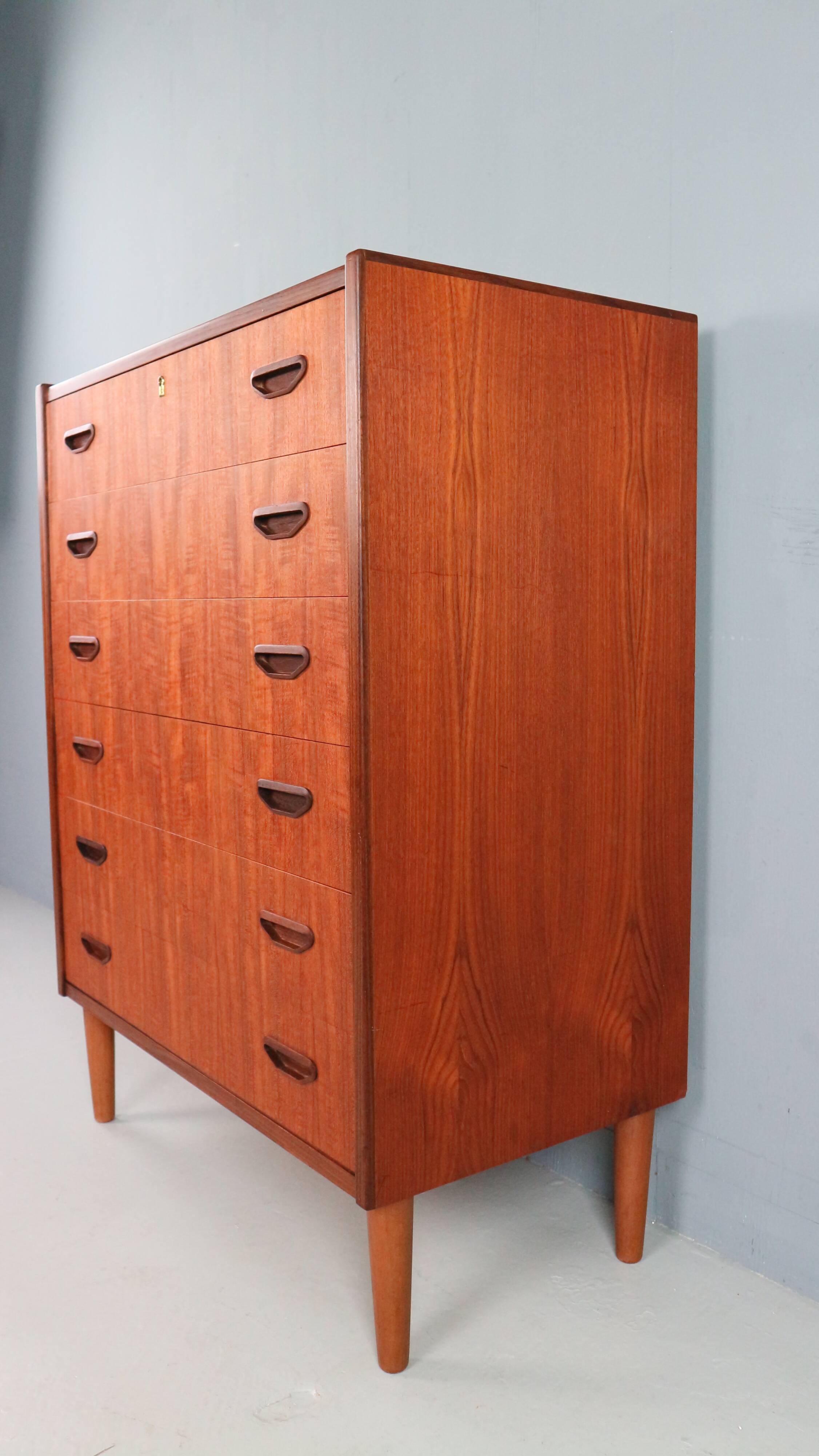 Commode moderne à six tiroirs du milieu du siècle, en teck, Danemark, années 1960