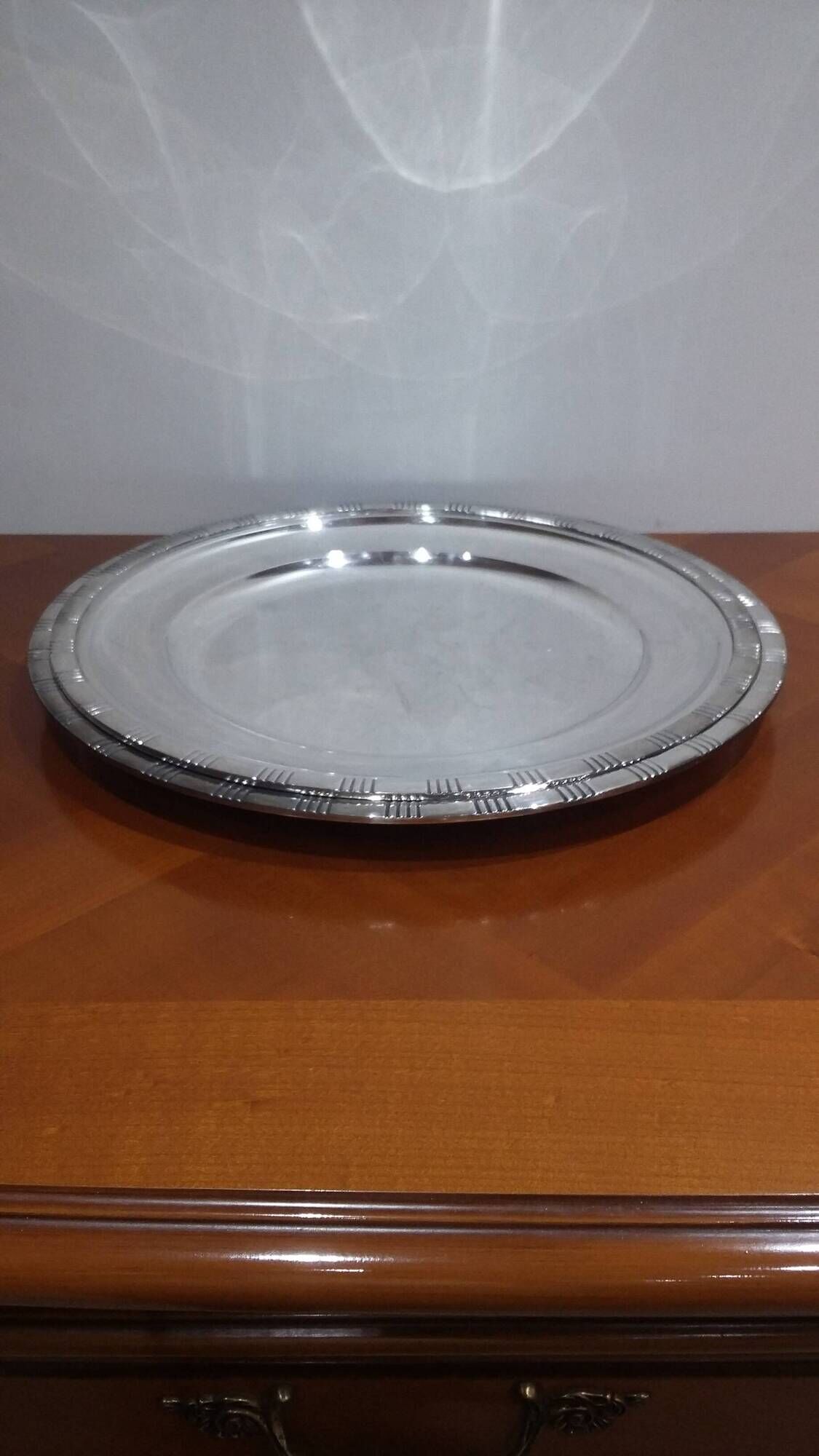 Very Pretty Set of 2 Round Silver-Plated Metal Dishes, Art Deco Orbrille