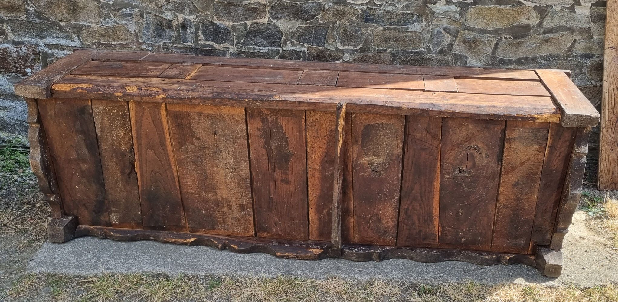 Closed bed chest bench Breton, solid oak pegged wood, nineteenth century