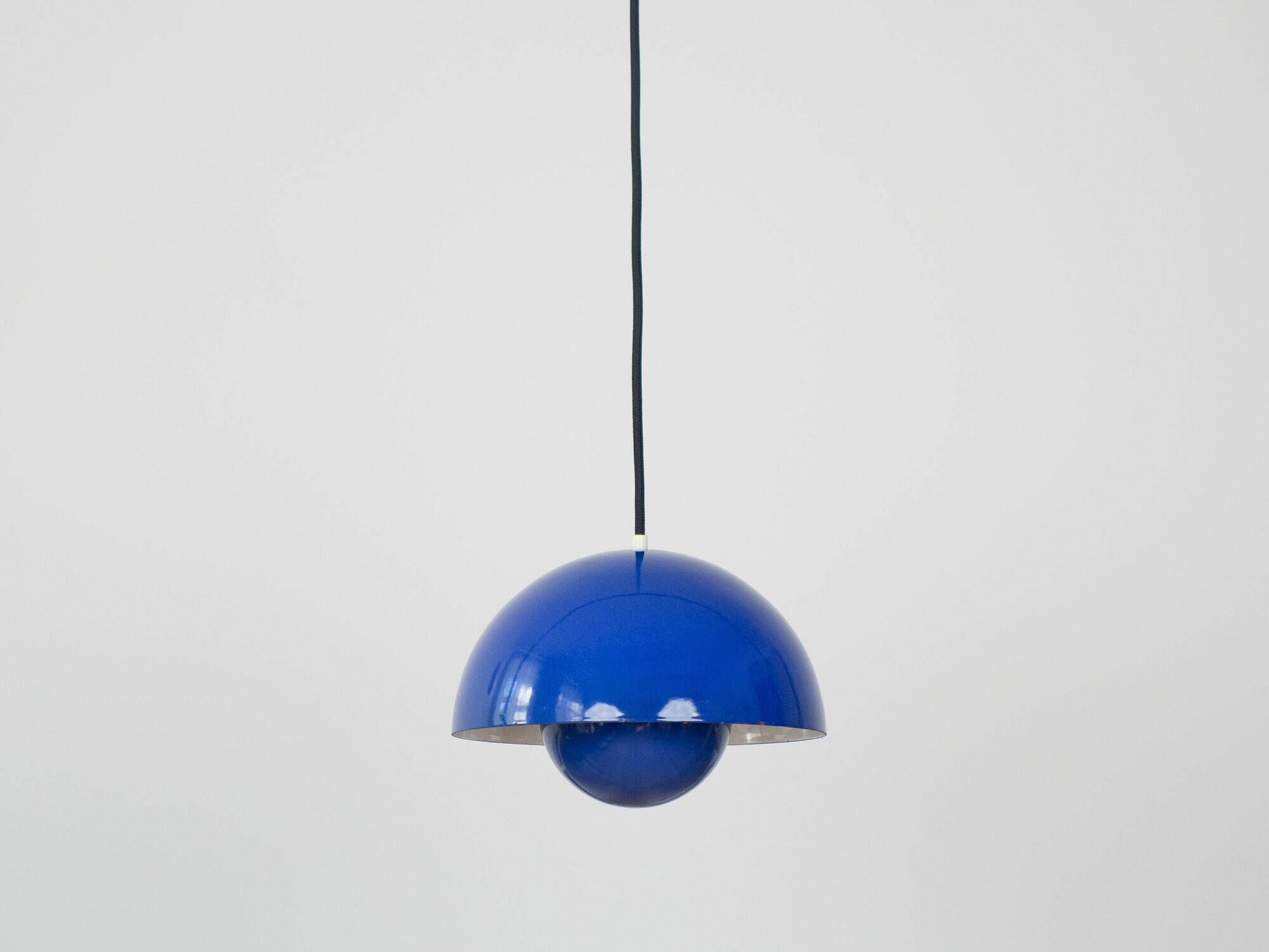 Pair of 2 Danish pendant lamps Flowerpots by Verner Panton, Louis Poulsen