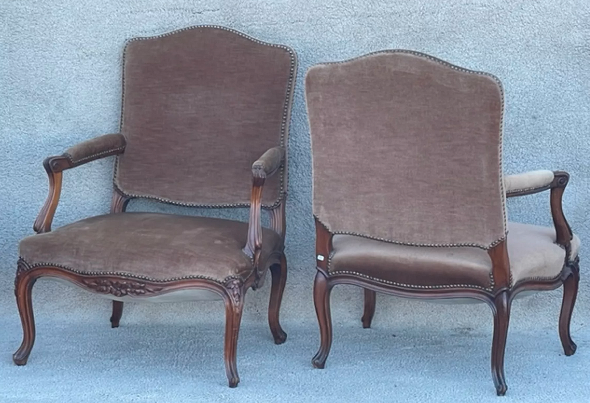 Pair of Queen's armchairs