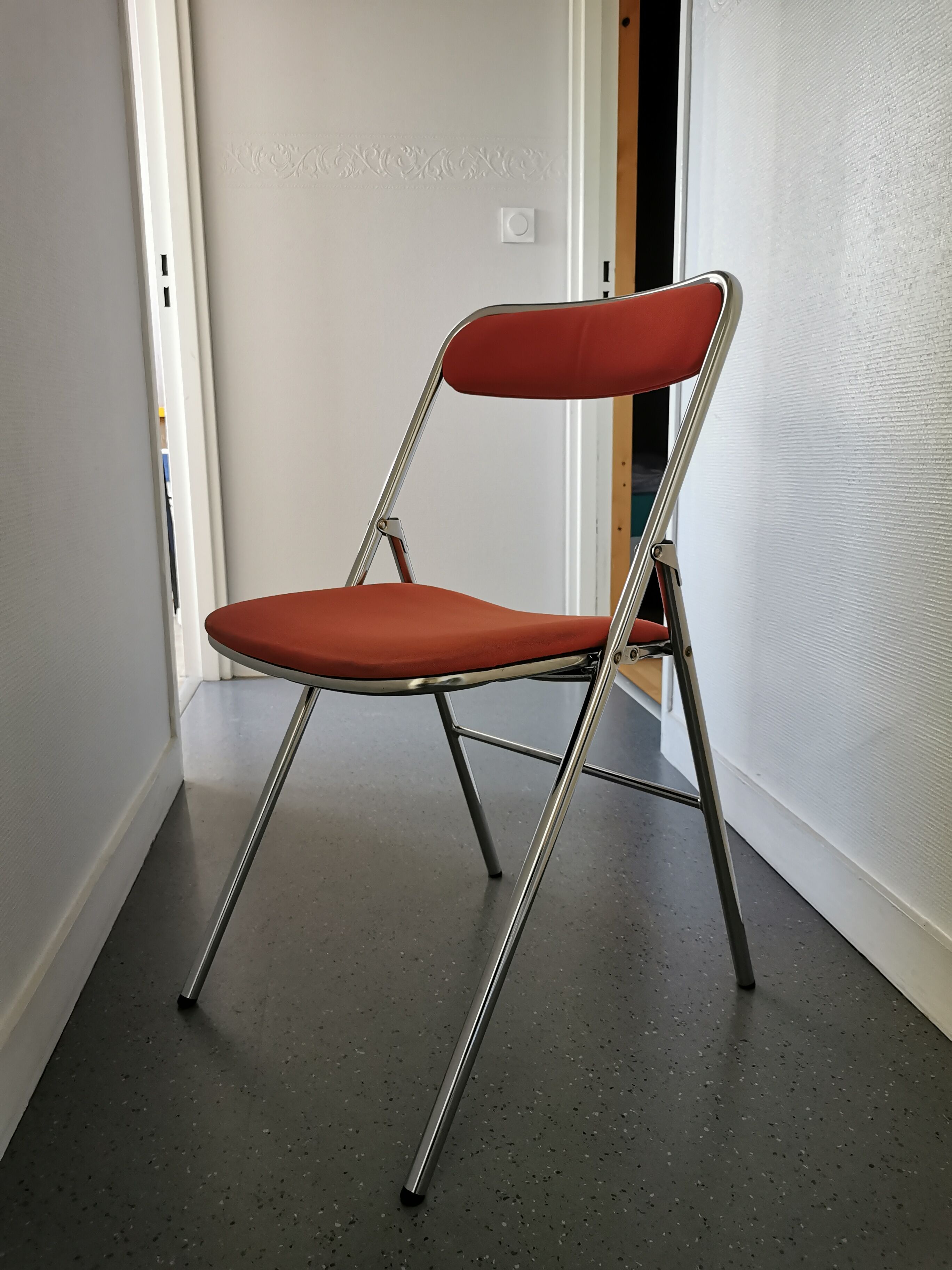 4 red and chrome folding chairs, Plichaise by Souvignet, France, 1970