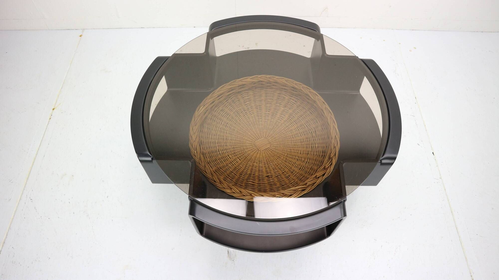 Space Age Ufo coffee table by Jean Maneval, Meubilier De France, 1960