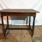 Desk table