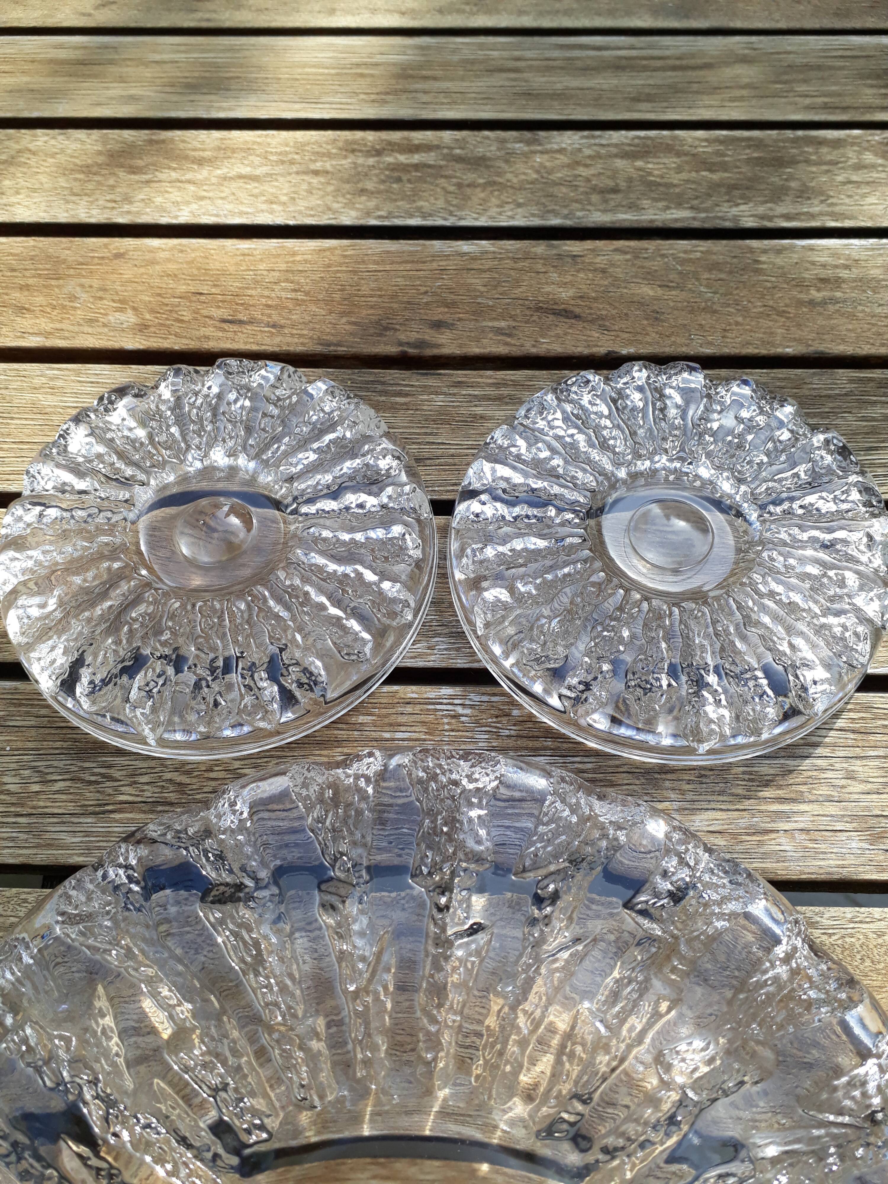 Crystal trivet