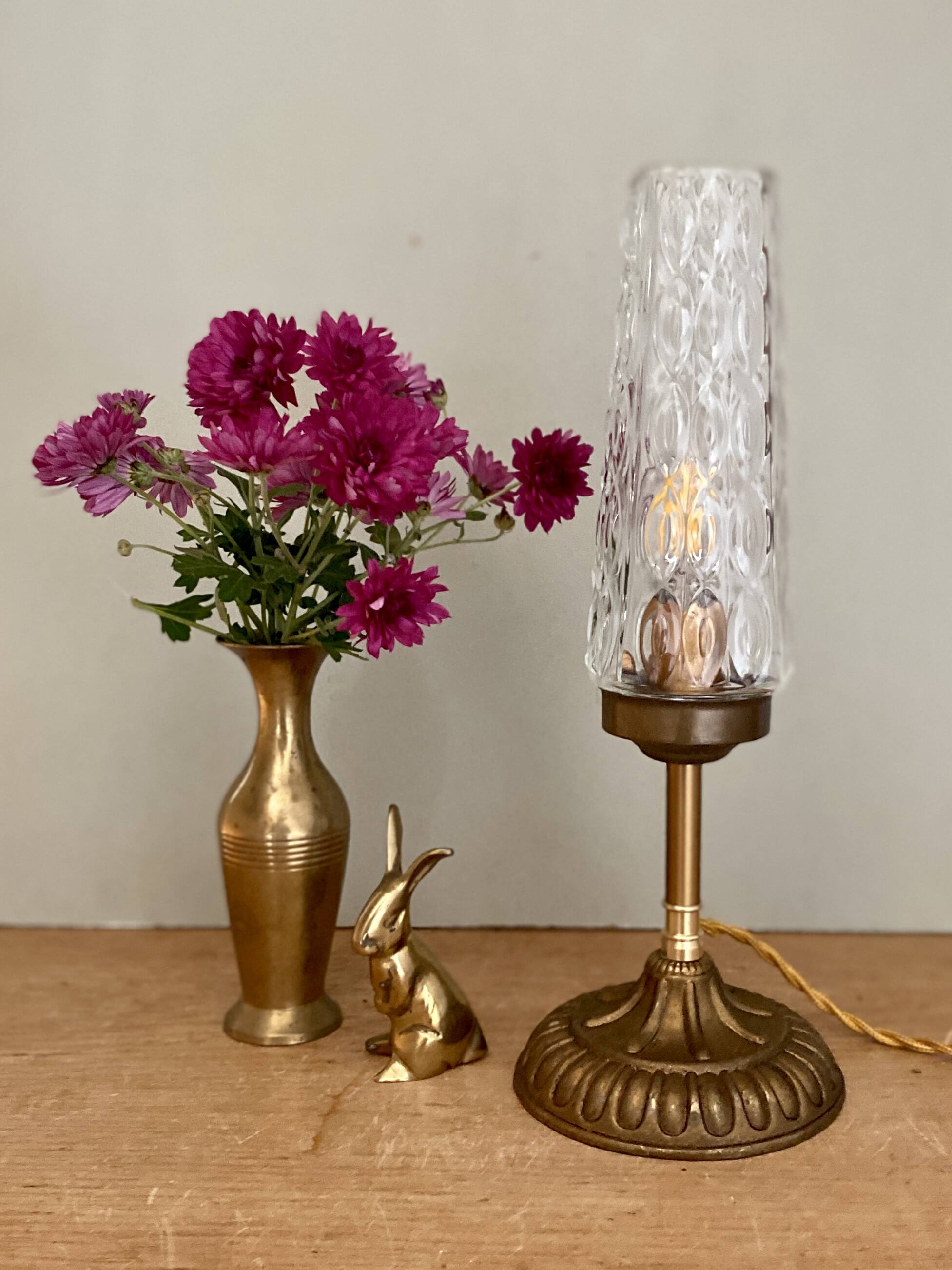 Vintage glass globe table lamp